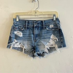 Hollister Light Wash Lace Accent Distressed Denim Cut Off Shorts Size 28